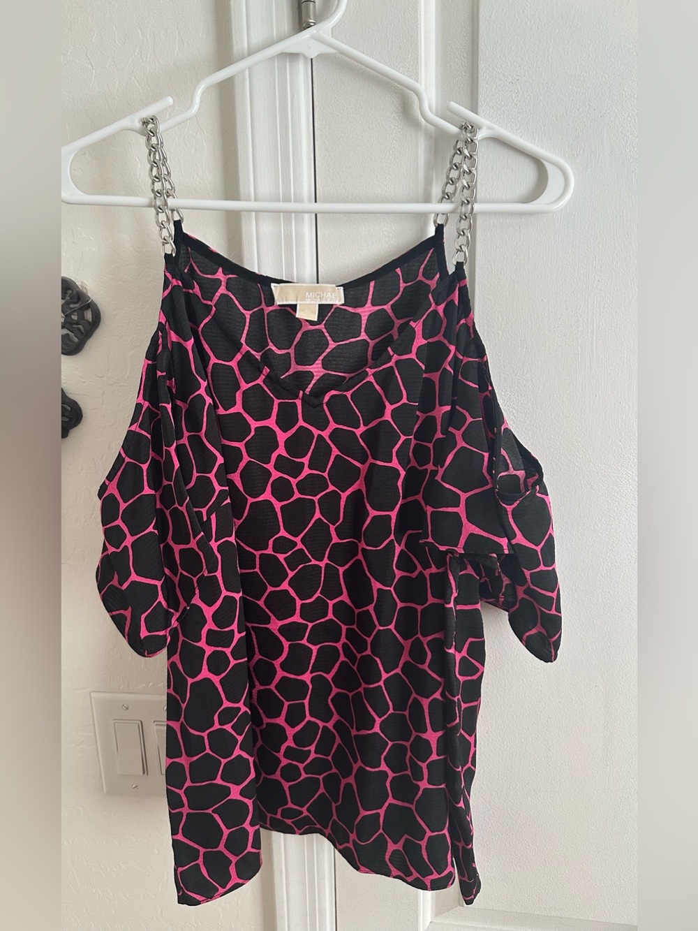 Michael Kors ladies hot pink blouse with black giraffe print size XLArge